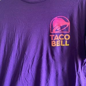 Taco Bell logo t-shirt